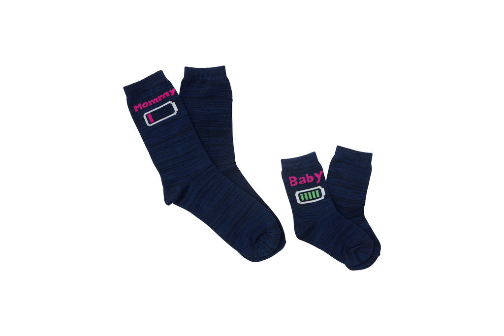 Navy blue, women’s socks. Graphic pictures a fully-charged battery on baby’s socks and an out-of-charge battery on mom’s socks.